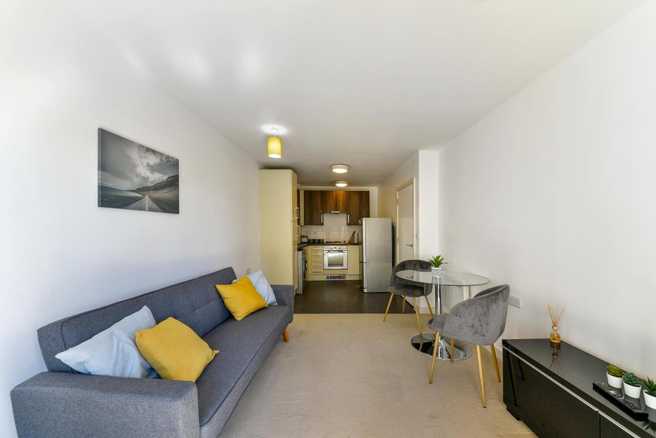 Luxe 1 Bed Flat 5 Mins To Stratford - Free Parking Διαμέρισμα Λονδίνο Εξωτερικό φωτογραφία